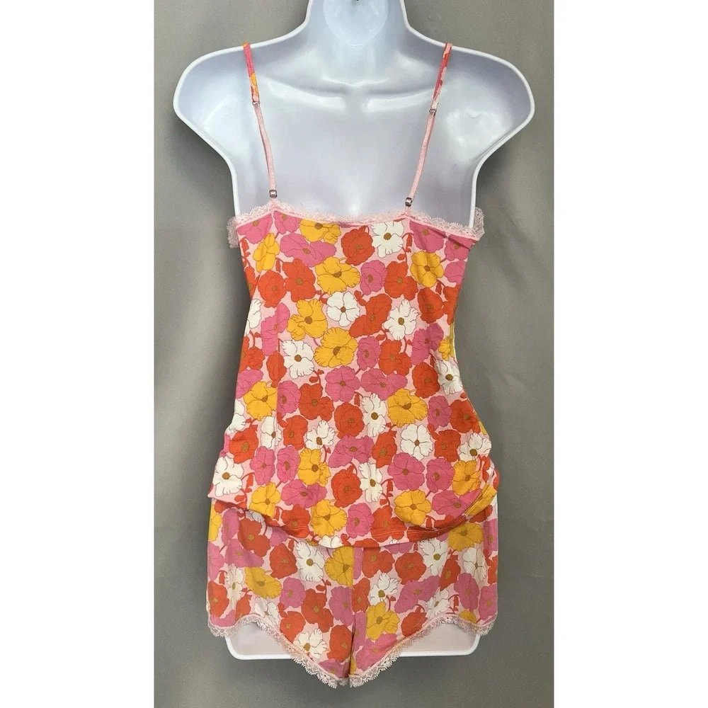 Victoria's Secret‎ Floral Lace Pajamas 2 Piece Set Cami+Shorts Women's Medium